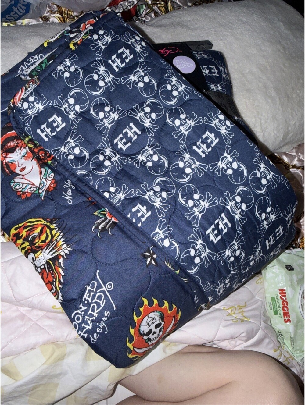 Ed Hardy 3pc FULL/QUEEN Reversible Quilt Blanket & Shams Set Skulls,Roses &Tiger - Picture 6 of 6